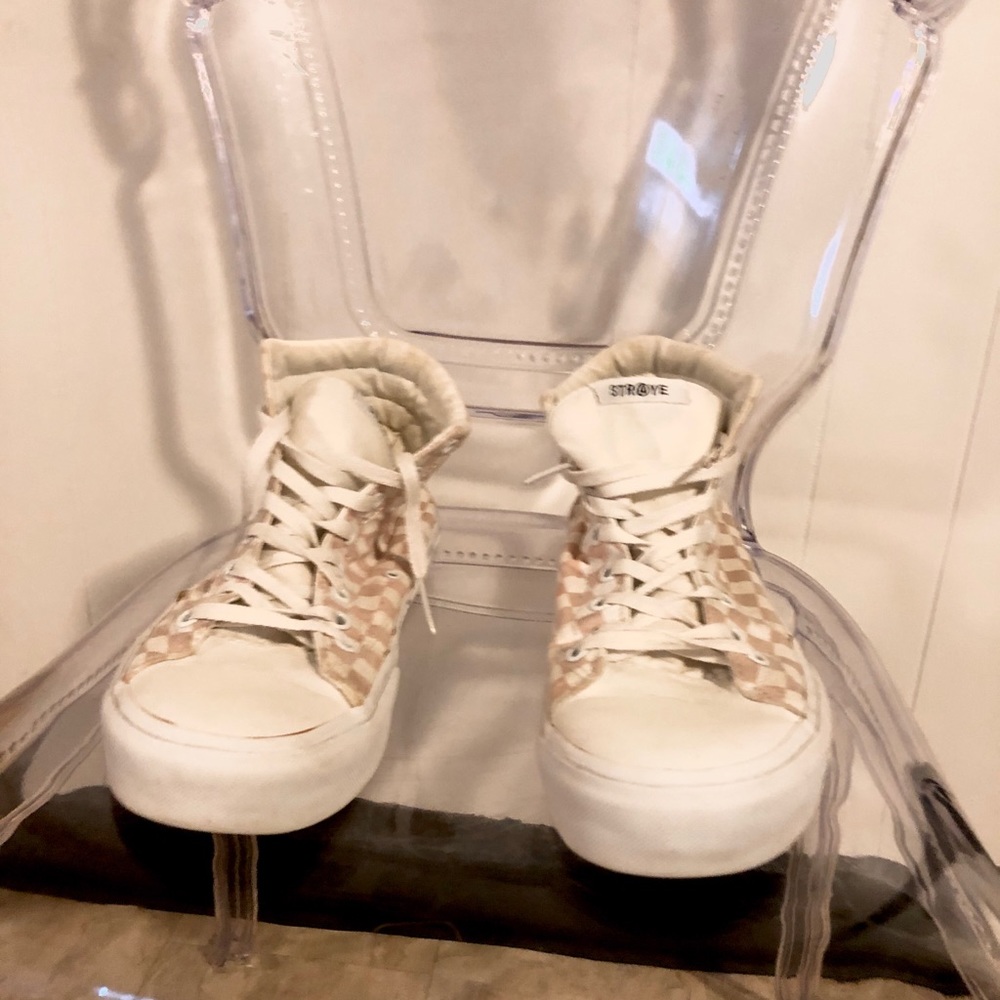 shoes slightly platform